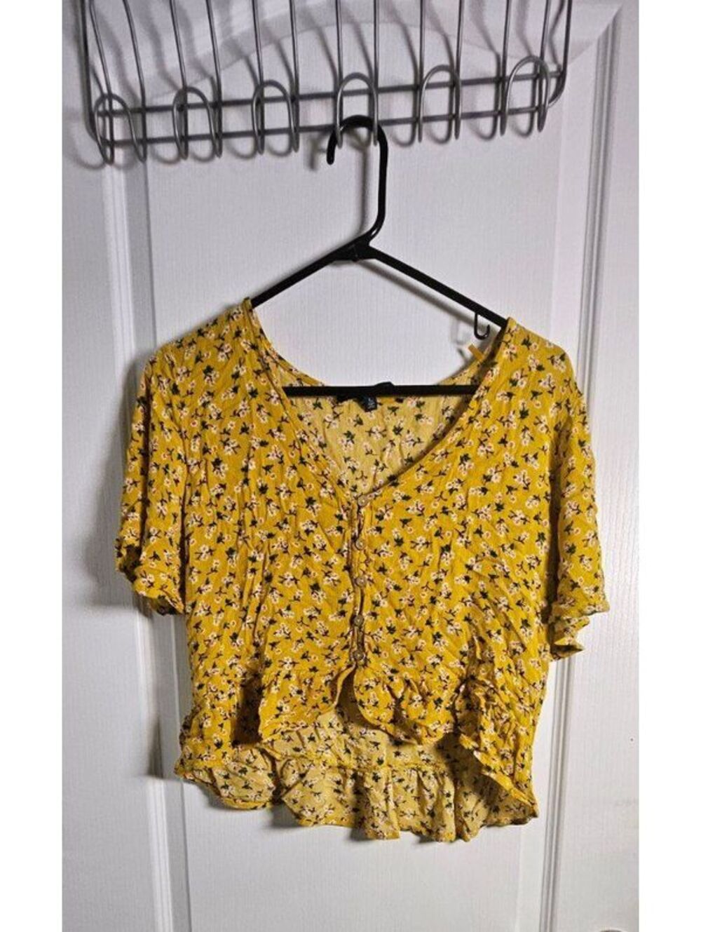 One Clothing Mustard Yellow Floral Button Front Ruffle Blouse Women’s L